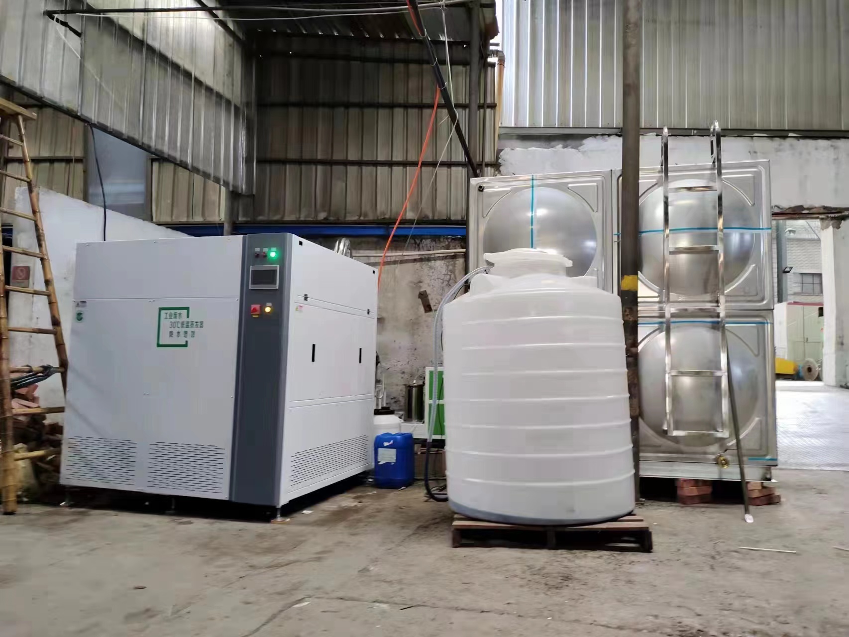 超聲波清洗機(jī)指示燈亮，但沒(méi)有超聲波輸出是什么原因？